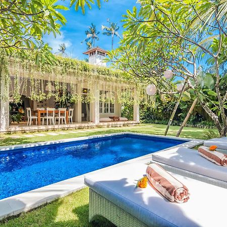 Villa Lodek Deluxe Seminyak  Ngoại thất bức ảnh