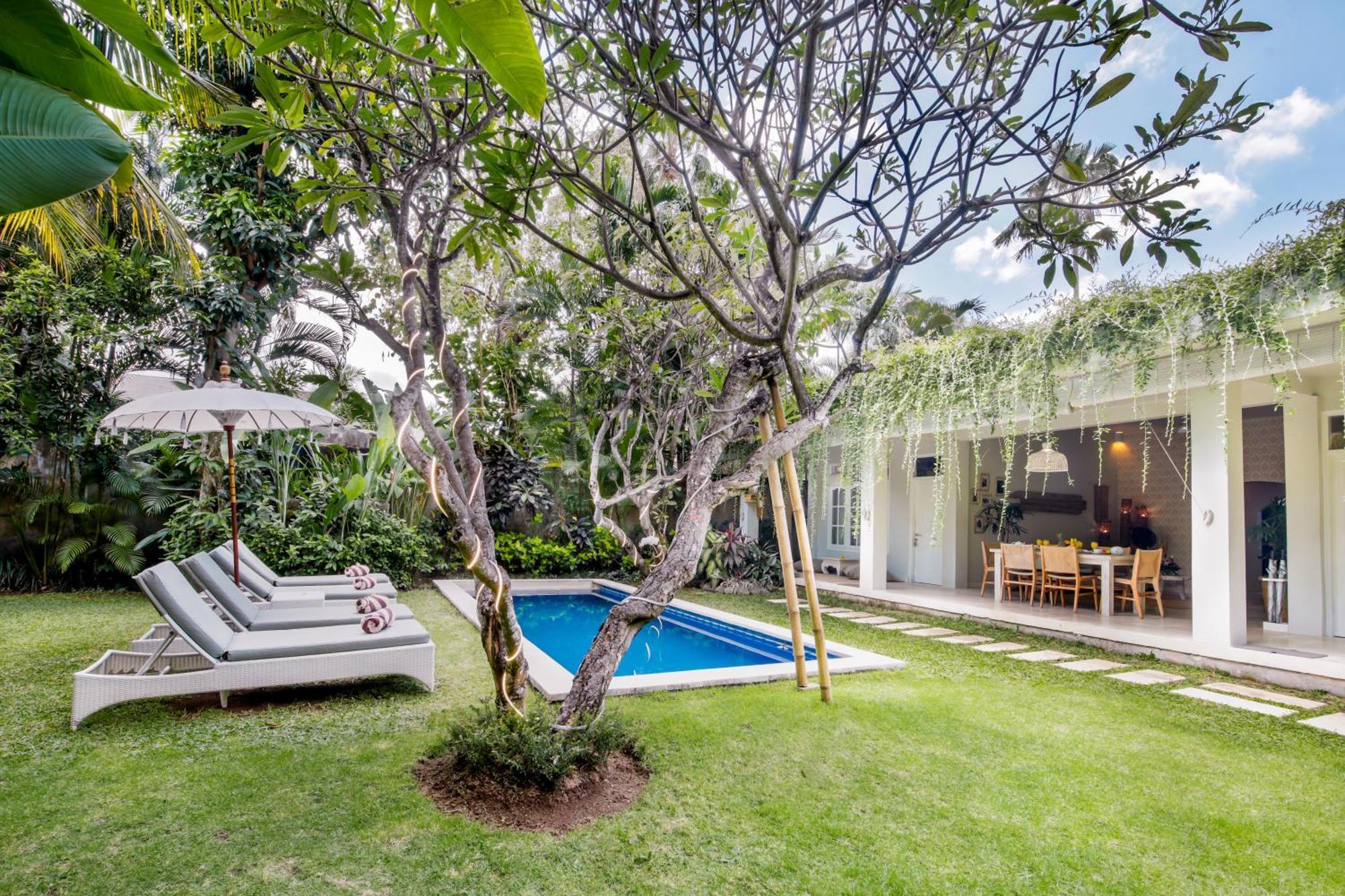 Villa Lodek Deluxe Seminyak  Ngoại thất bức ảnh