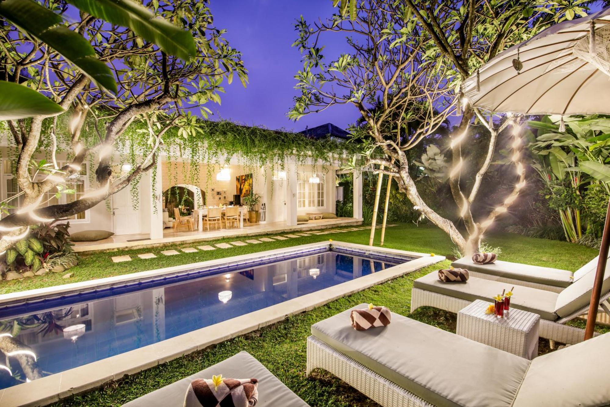 Villa Lodek Deluxe Seminyak  Ngoại thất bức ảnh