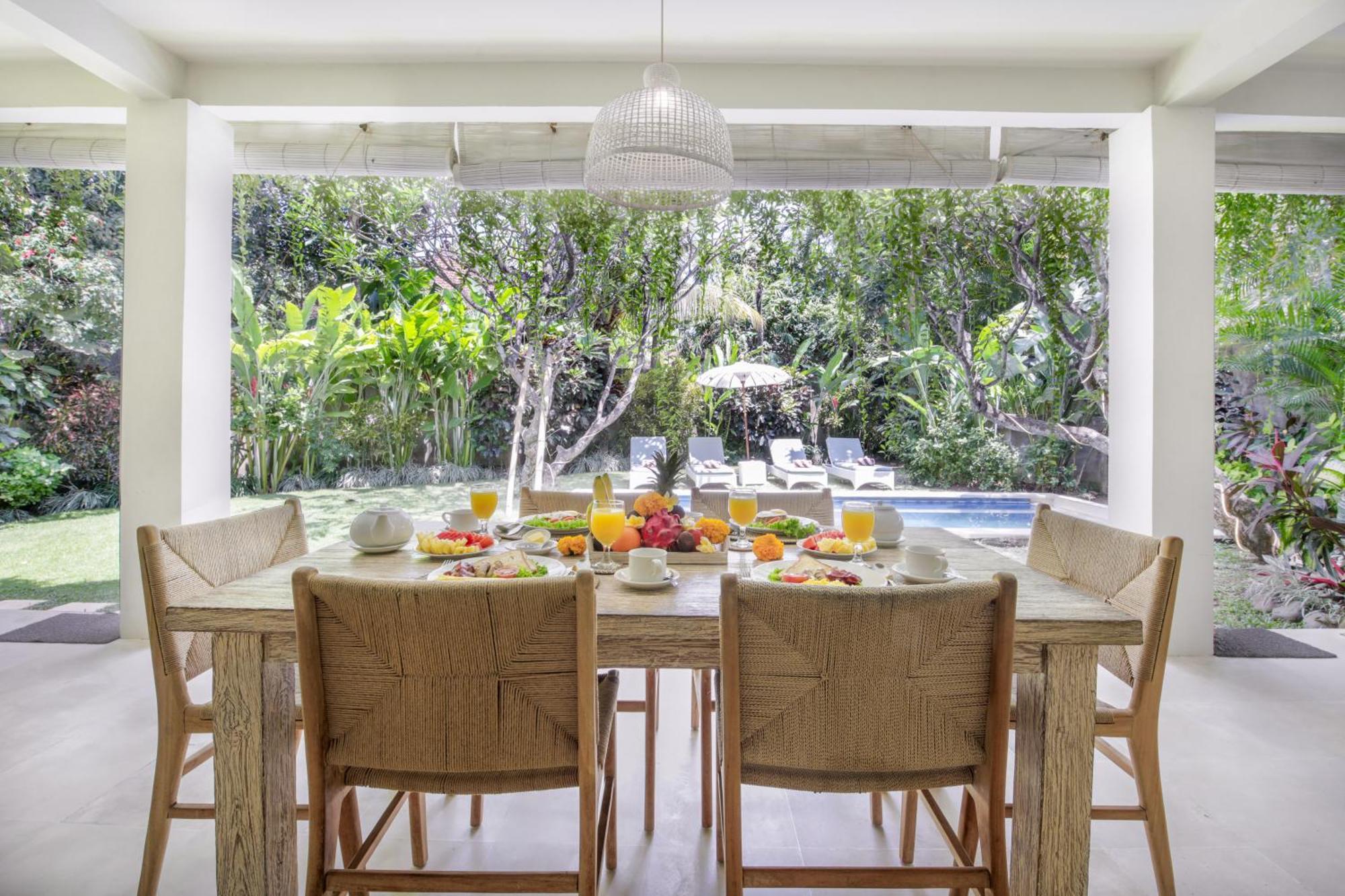 Villa Lodek Deluxe Seminyak  Ngoại thất bức ảnh
