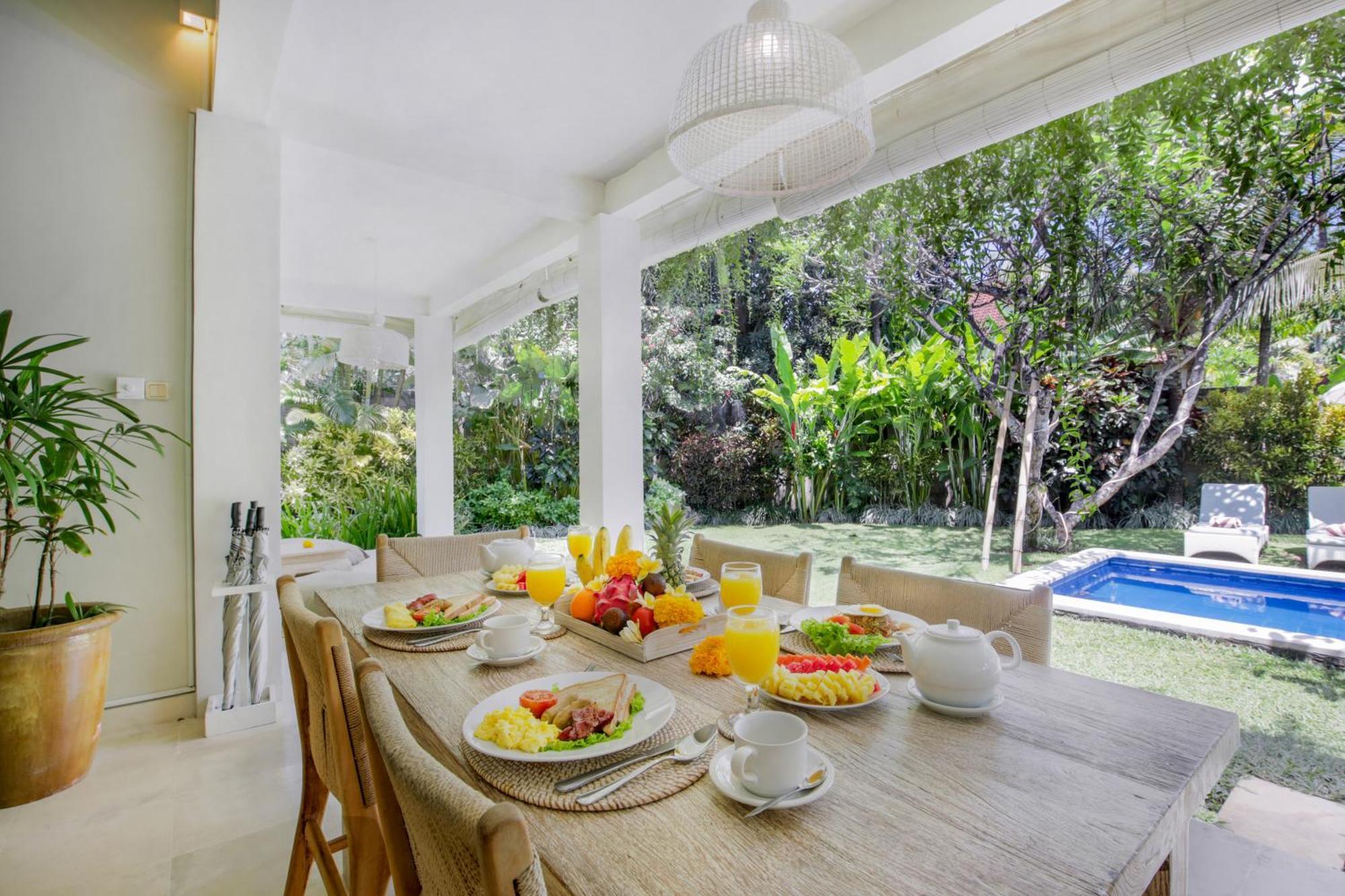 Villa Lodek Deluxe Seminyak  Ngoại thất bức ảnh