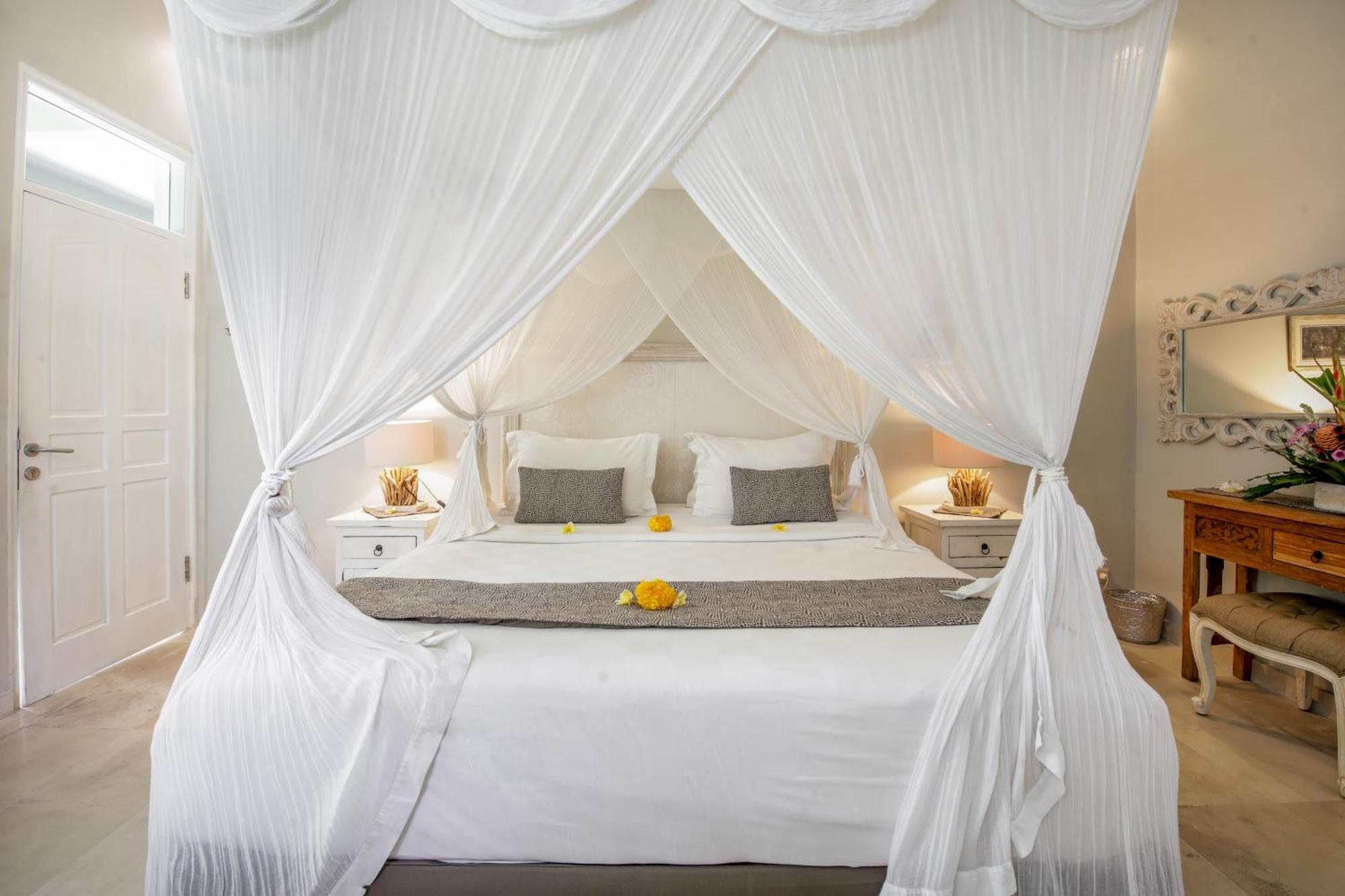 Villa Lodek Deluxe Seminyak  Ngoại thất bức ảnh