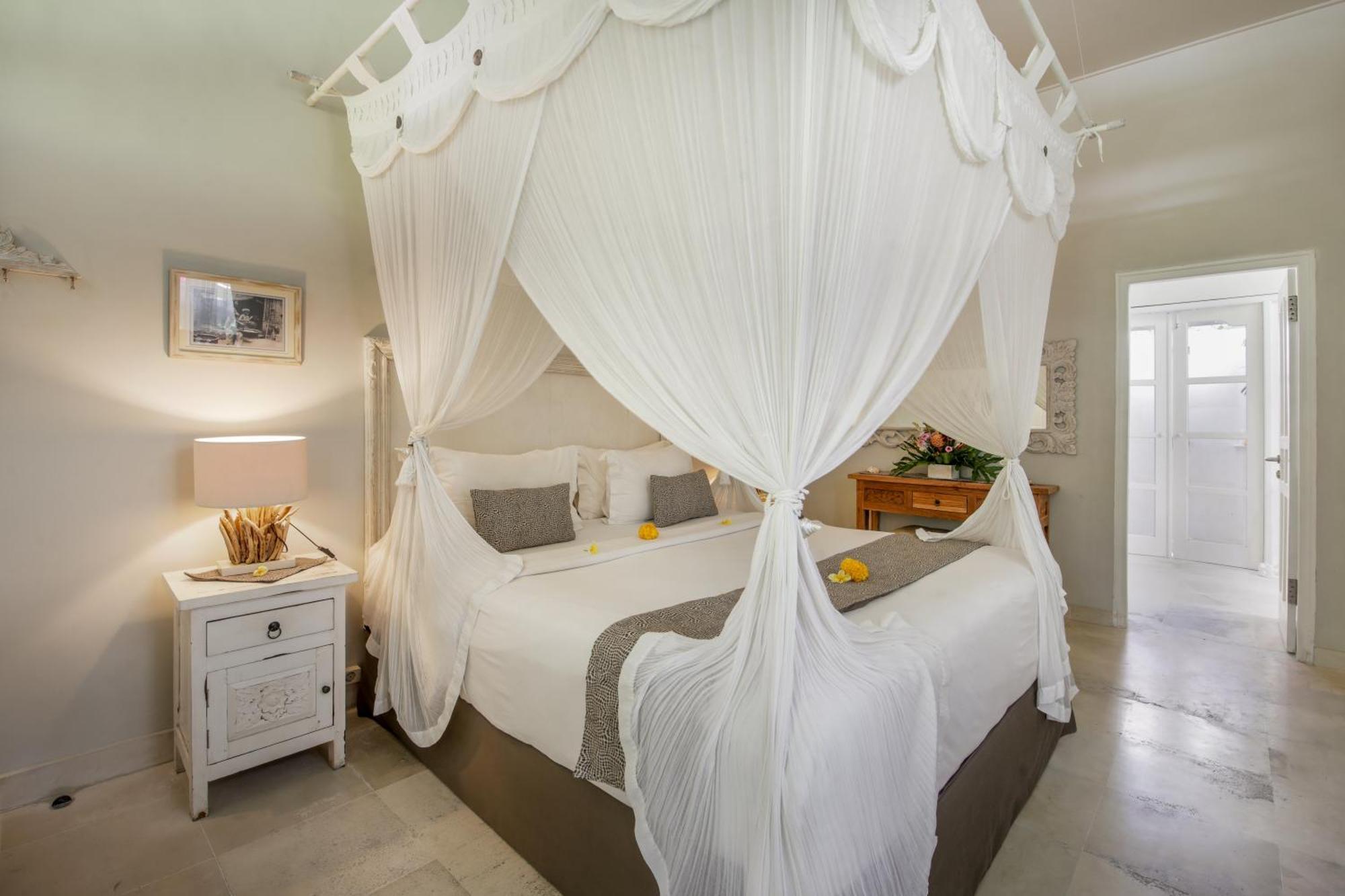 Villa Lodek Deluxe Seminyak  Ngoại thất bức ảnh