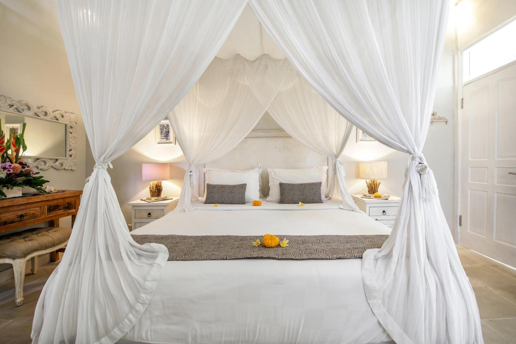 Villa Lodek Deluxe Seminyak  Ngoại thất bức ảnh