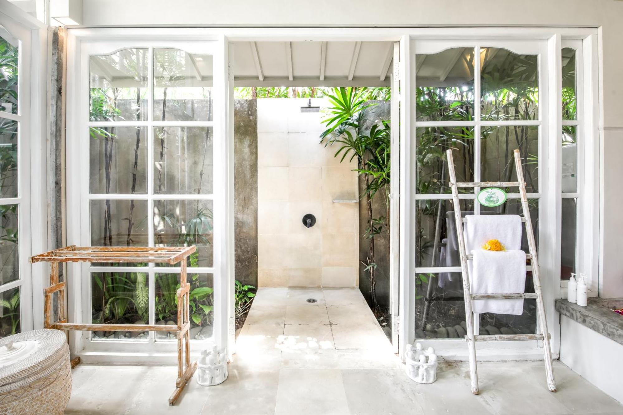 Villa Lodek Deluxe Seminyak  Ngoại thất bức ảnh