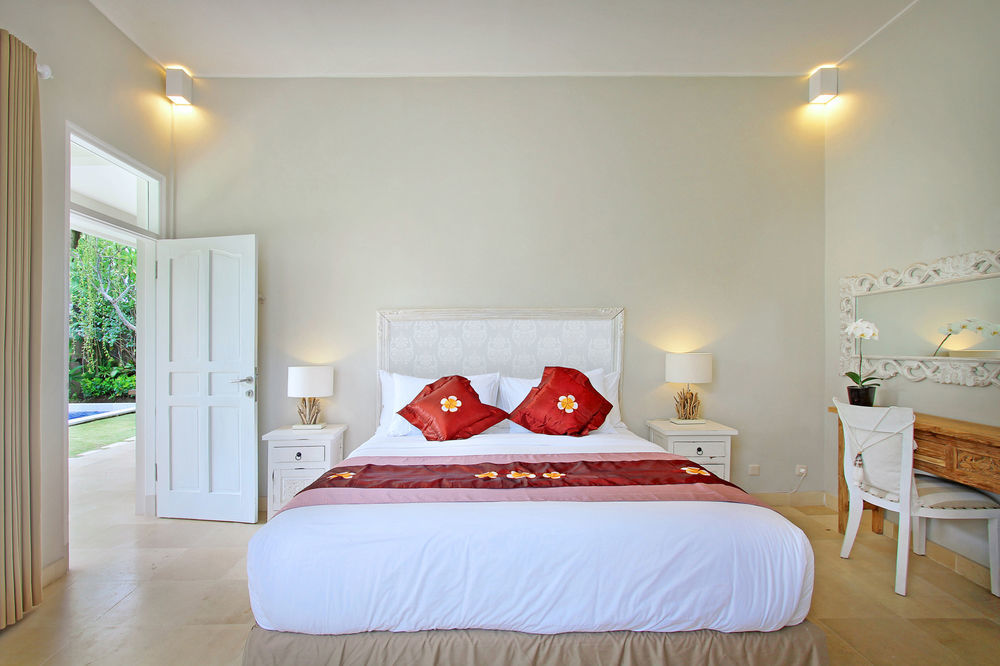 Villa Lodek Deluxe Seminyak  Ngoại thất bức ảnh