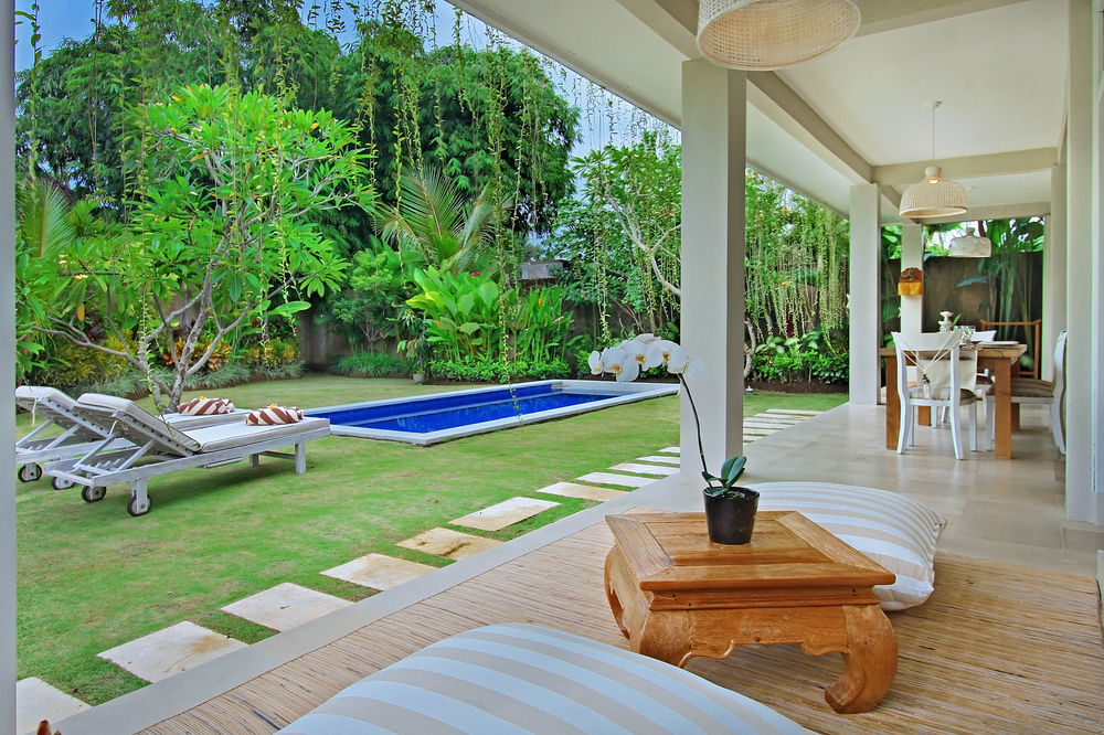 Villa Lodek Deluxe Seminyak  Ngoại thất bức ảnh