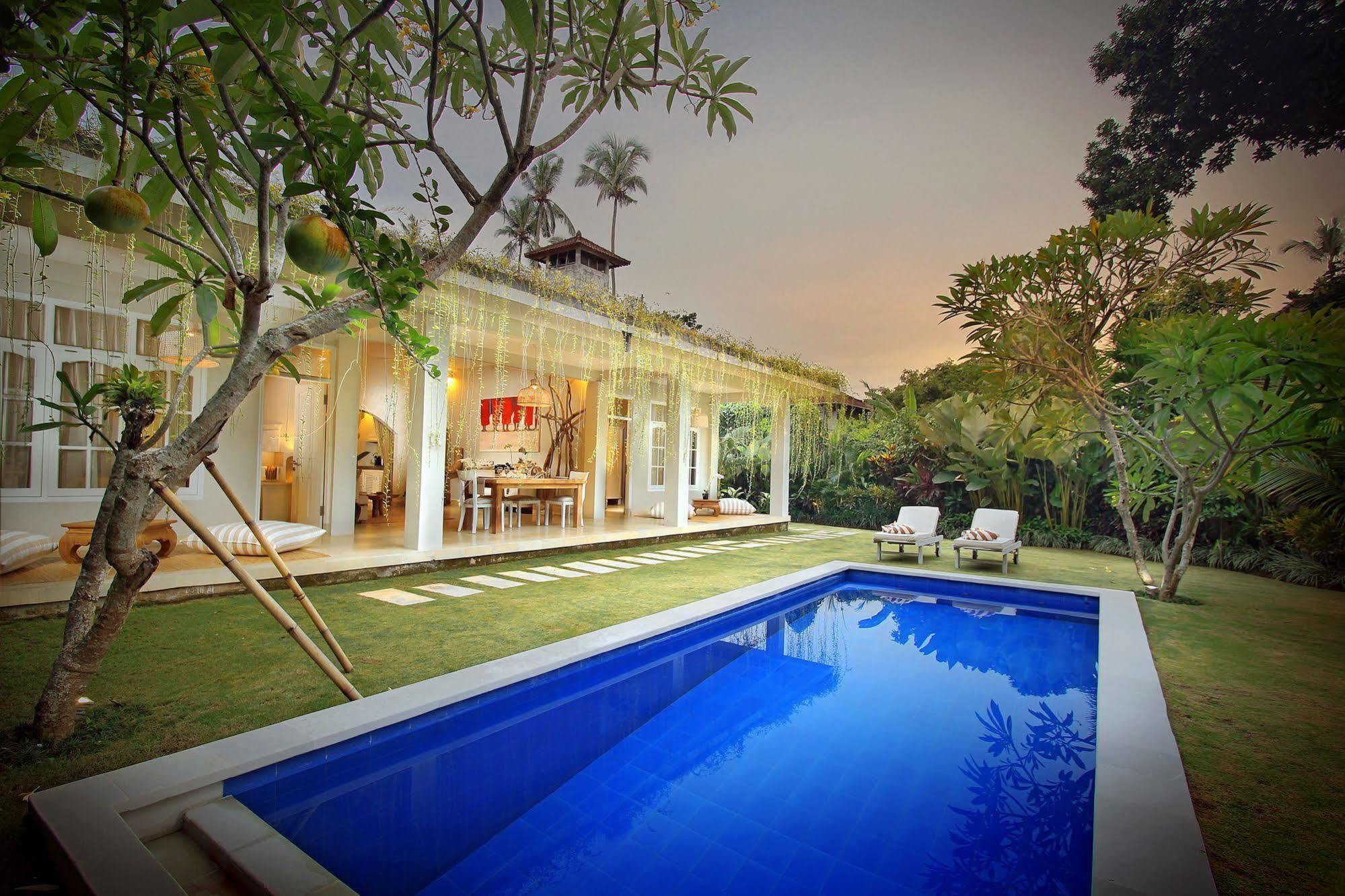 Villa Lodek Deluxe Seminyak  Ngoại thất bức ảnh